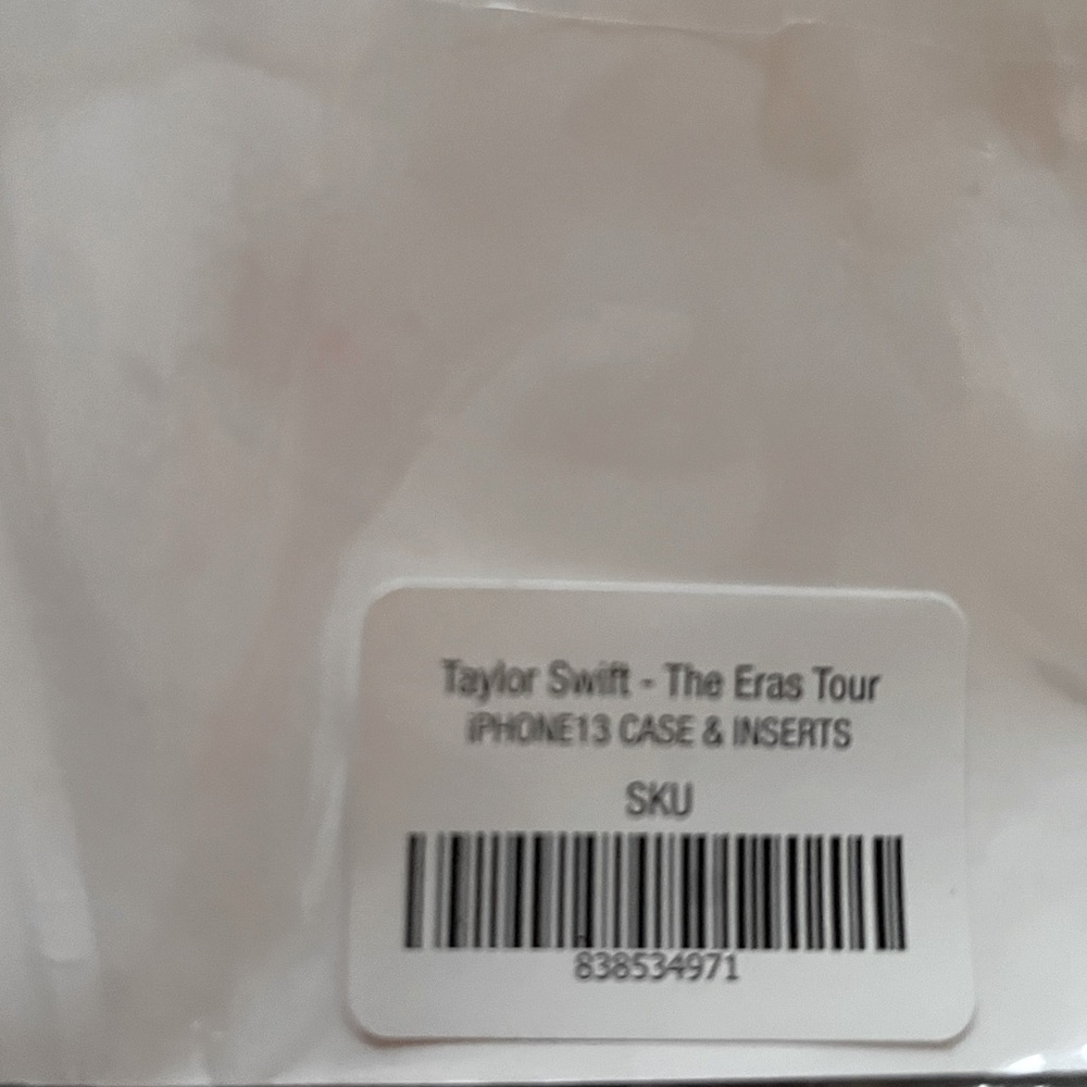 Taylor Swift The ERA’s IPhone 13 Insert(s) from those left in descript.Confetti! - Picture 12 of 13